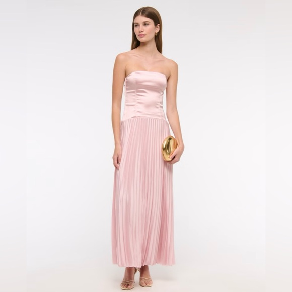 Abercrombie & Fitch Giselle Drop Waist Maxi in pink - Picture 1 of 2